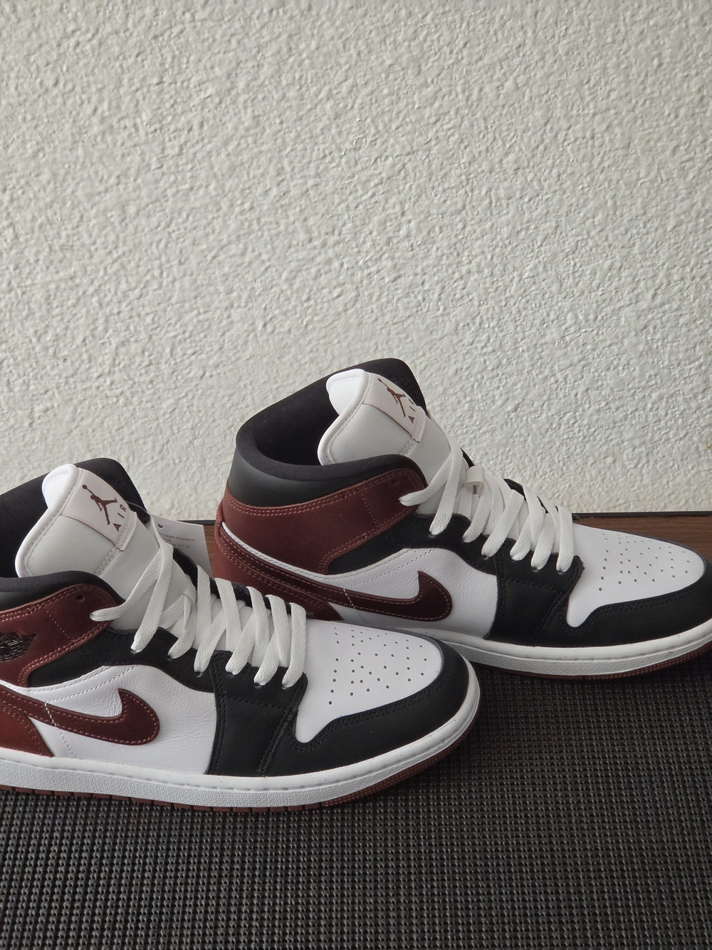 Brand New AJ1-Mid Sneakersin White/Black/Maroon - Picture 5 of 8